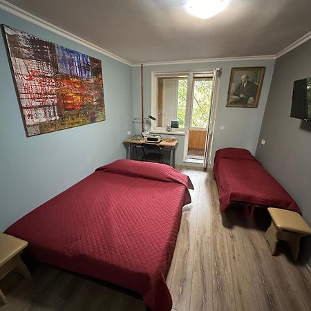 Lenin Street Hostel & Tours Tiraspol Eksteriør bilde